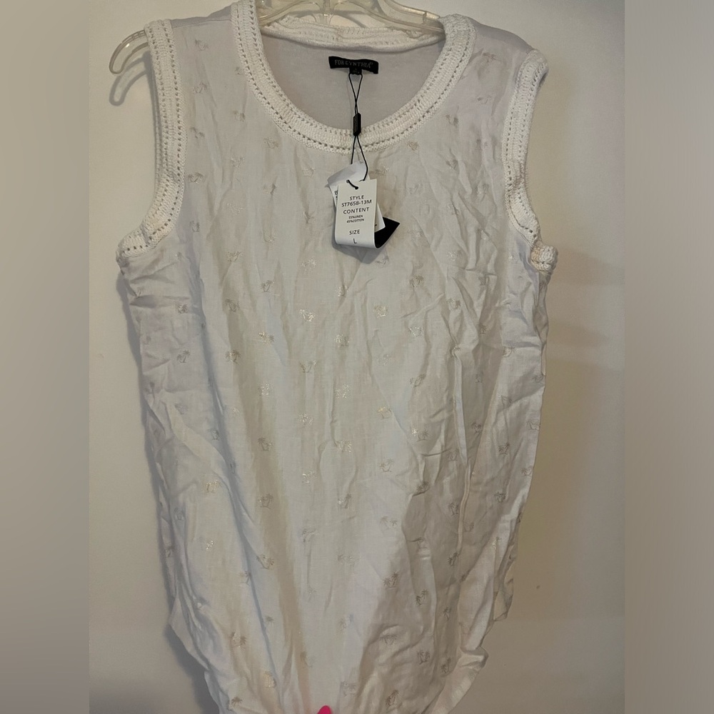 Brand new with tags palm tree Top size Large